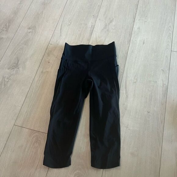Lululemon women’s crop leggings size 4 - Picture 1 of 7